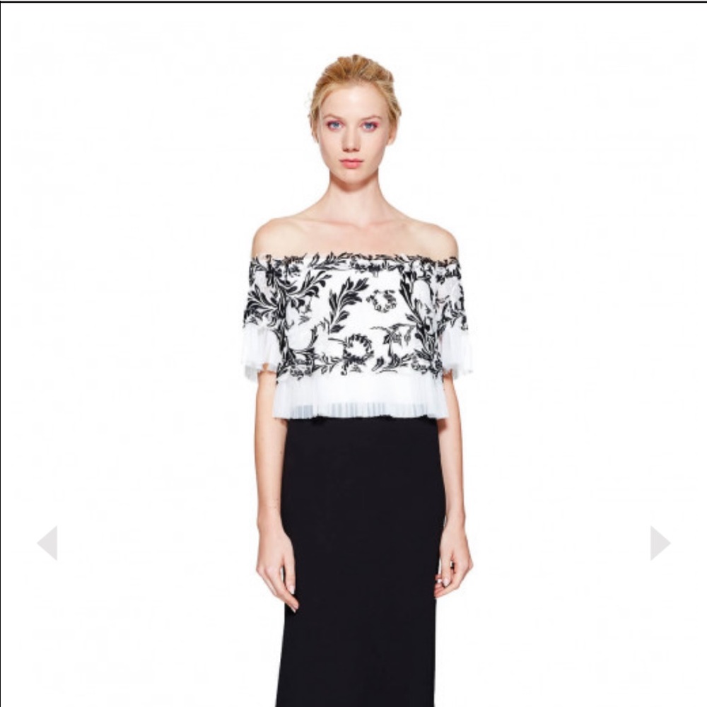 Tadashi Shoji Lilou Off-Shoulder top